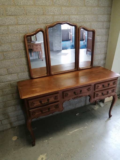 Vintage dressing table