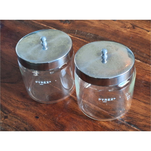 2 Vintage PYREX Apothekers Potten 