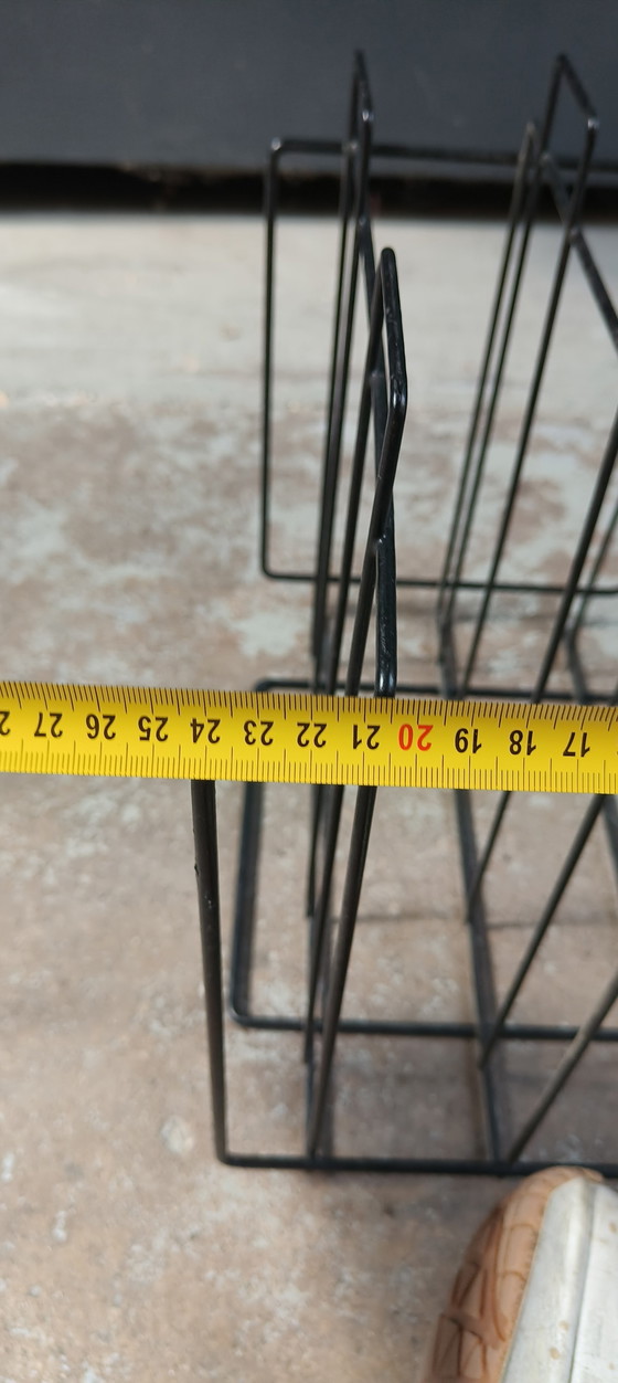 Image 1 of Draadstaal Minimalistisch Vintage Retro Jaren 60 Platenhouder