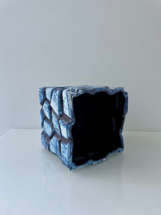 Image 1 of Square handmade flower pot with crackle design