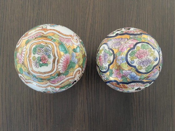 Image 1 of Set of 2 Japanese hand-painted Kutani ginger jars with lids and wooden feet