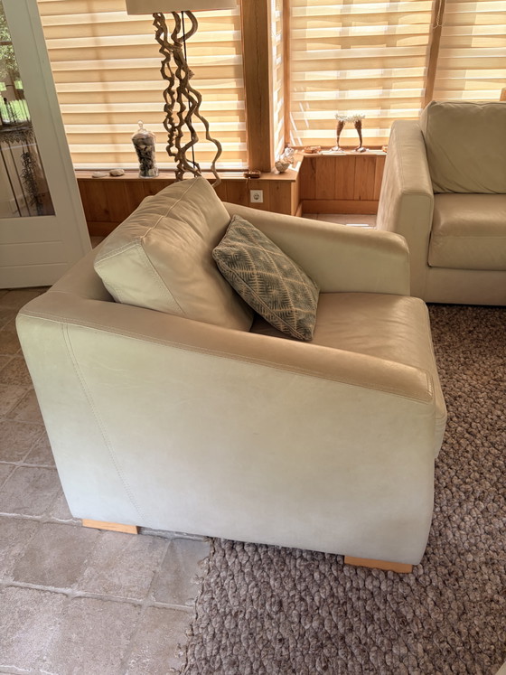 Bellissimi divani in pelle di grandi dimensioni (2) e poltrona!! – Divani 3 posti, Leather (photo 9 of 10)