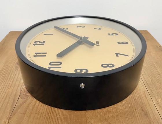 Image 1 of Schwarze Industriewanduhr von IBM, 1950er Jahre