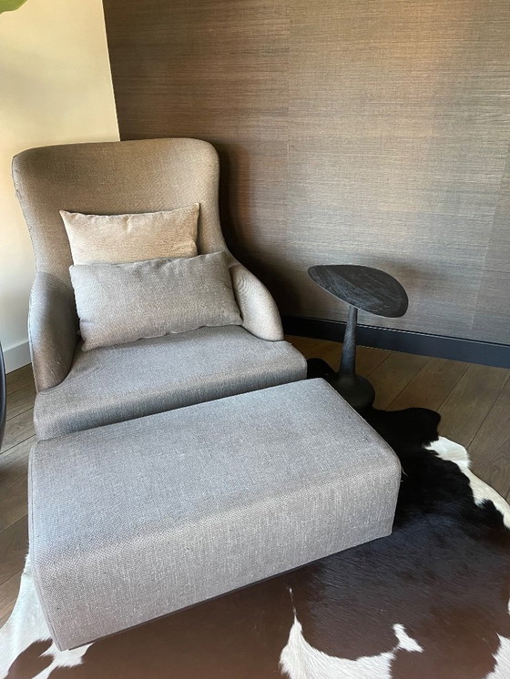 Image 1 of Meridiani Liu Kuoio armchair with Ottoman