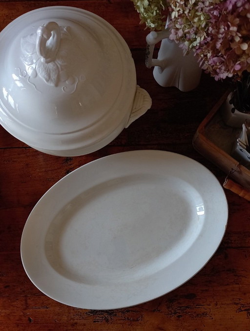 Plato ovalado muy grande de porcelana opaca de Luneville 1880-1900.