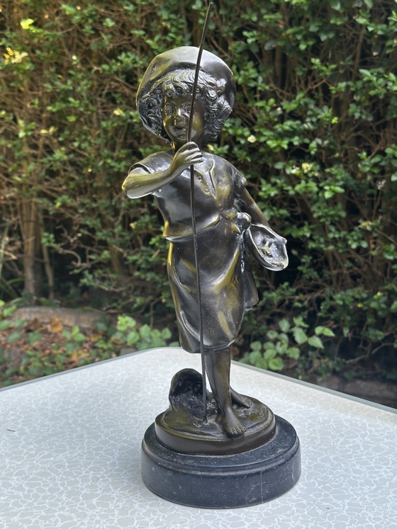 Bronzo con patina verde, "Giovane pescatore" di Hippolyte François Moreau, Francia, circa 1900 – Sculture (photo 11 of 13)