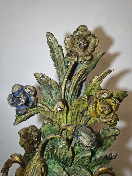 Handbemalte Wandleuchten aus Holz, Paar. – Metal, Wood (photo 11 of 12)