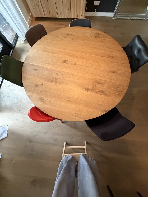Image 1 of Eettafel licht eikenhout met stalen onderstel 