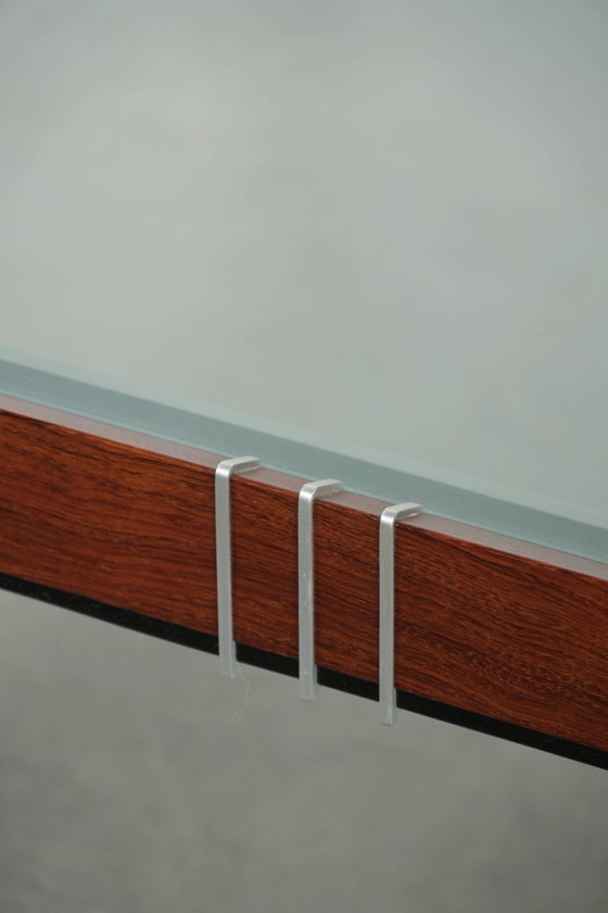 Image 1 of Vierkante Art Deco design salontafel van Schuitema uit de Decoforma serie met een glazen blad