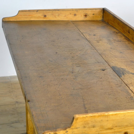 Image 1 of Tavolo da lavoro in rovere e pino, circa 1900