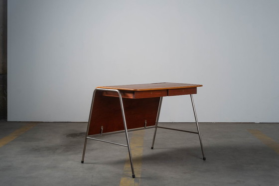 Image 1 of Escritorio de profesor muy raro de Arne Jacobsen