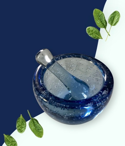 Bubble glass mortar and pestle