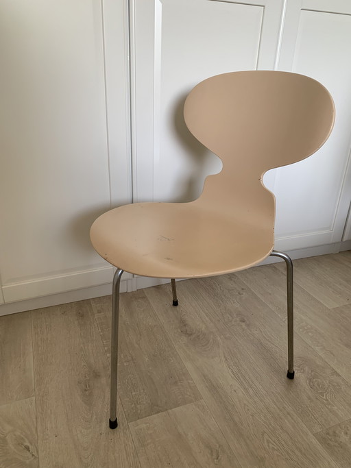 7x Frits Hansen ANT 3-legged chairs