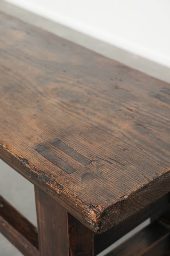 Image 1 of Antica panca/tavolo da pranzo spagnola in legno del XVIII secolo con una splendida patina.