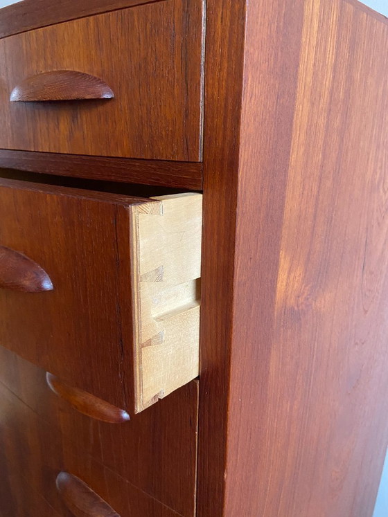 Image 1 of Vintage Danish chest of drawers with 8 drawers