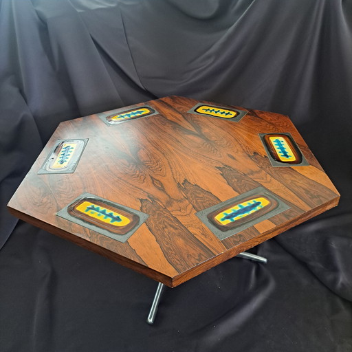 Table basse de style Mid Century avec incrustation de céramique - rare pièce de design des années 1960-70