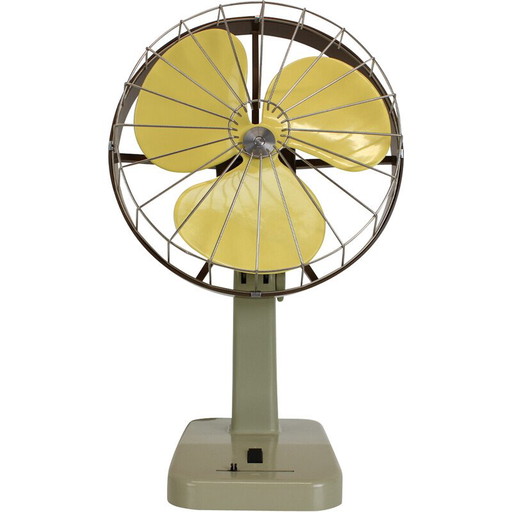 Vintage plastic en metalen tafelventilator van Strojsmalt, Tsjecho-Slowakije 1950