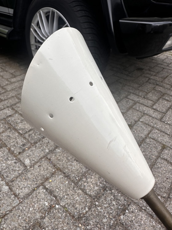 Image 1 of Lámpara colgante articulada italiana de 3 brazos en latón y metal lacado – década de 1960