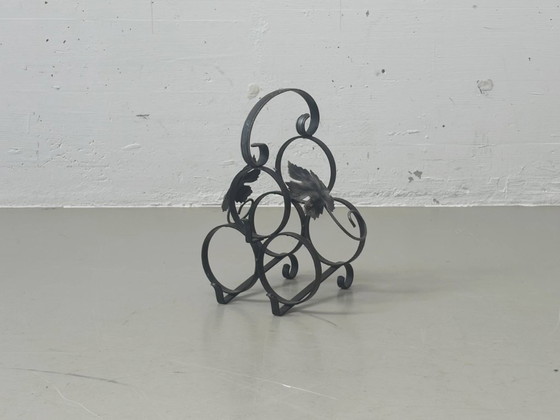 Image 1 of Dekorativer Weinflaschenhalter aus Schmiedeeisen mit Weinlaub-Motiv, 20. Jahrhundert