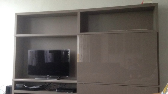 Image 1 of Meuble TV taupe brillant