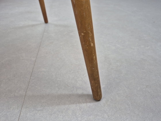 Image 1 of Tabouret triangulaire vintage avec revêtement en tissu neuf, de style danois.