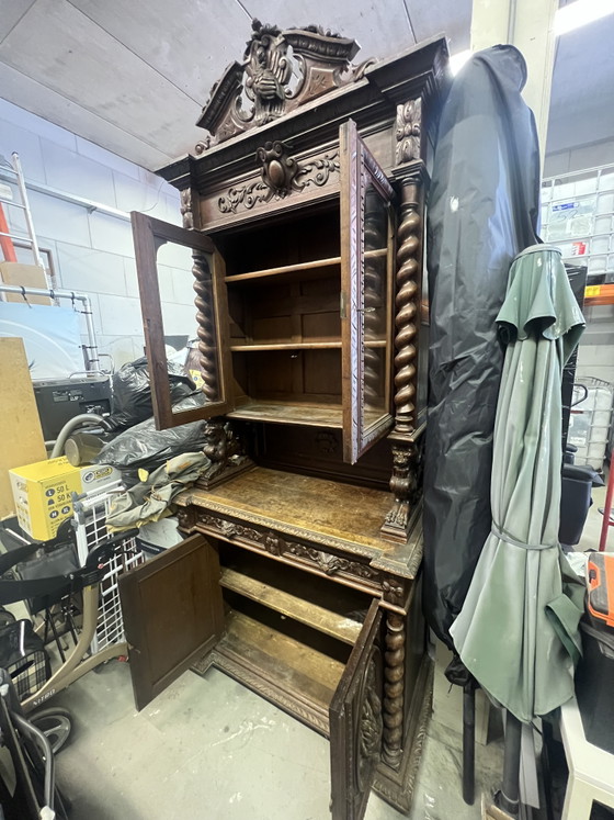 Image 1 of Antieke 19e eeuwse jachtkast/servieskast