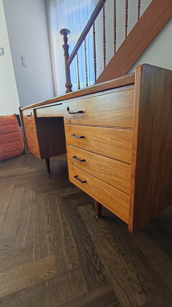 Prachtig VINTAGE bureau – Wood (photo 8 of 8)
