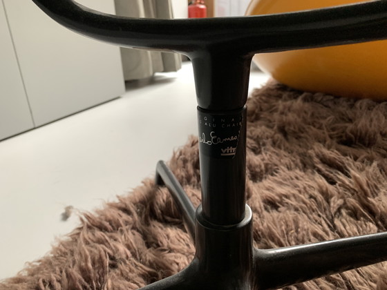 Image 1 of 2 Vitra AE 107 chairs sea green with gray base