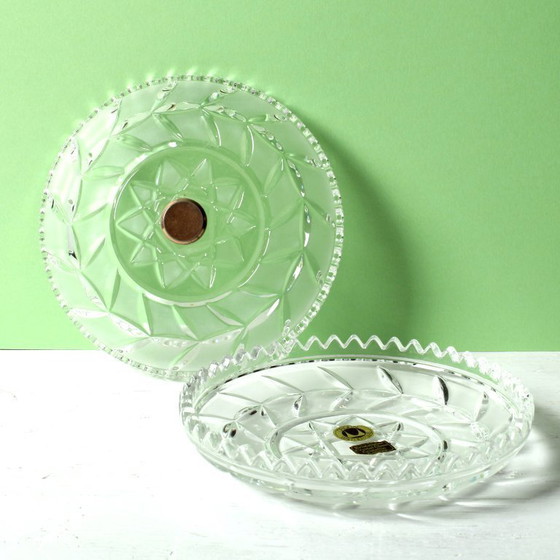 Image 1 of Walther loden kristallen schaal met deksel: Bonbonnière uit het midden van de 20e eeuw / Walther Glass / Duitsland / jaren 1960.