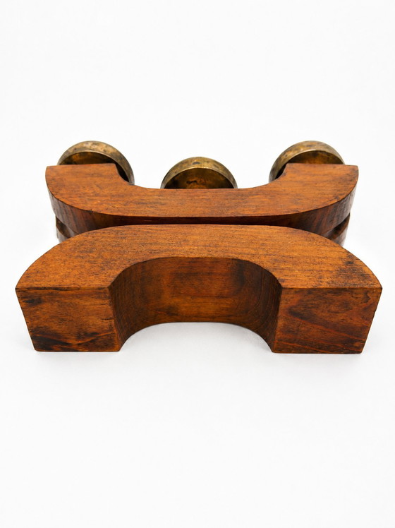 Image 1 of Vintage Art Deco houten kaarsenhouder, sculpturale messing kandelaar uit het midden van de 20e eeuw