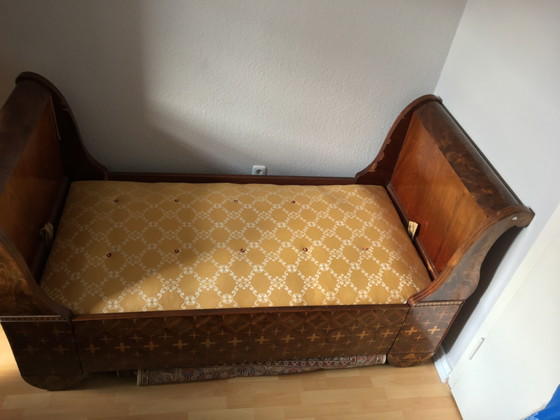 Lit Charles X avec marqueterie vers 1830 – Lits 1 personne, Wood (photo 9 of 15)