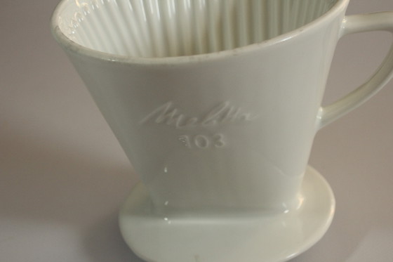 Image 1 of 1950S Grand filtre à café en porcelaine Melitta 103 (3 trous) - Vintage