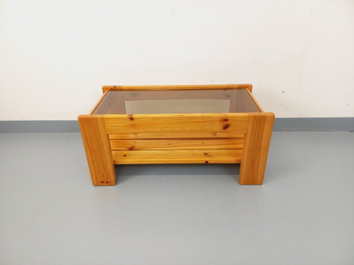 Vintage coffee table in pine and smoked glass from the 70s/80s