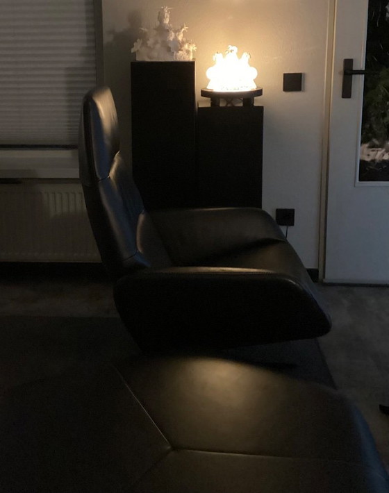 Poltrona e pouf Montel, pelle nera, Poltrone, Tessile, Nero, Modern (foto 4 di 5)