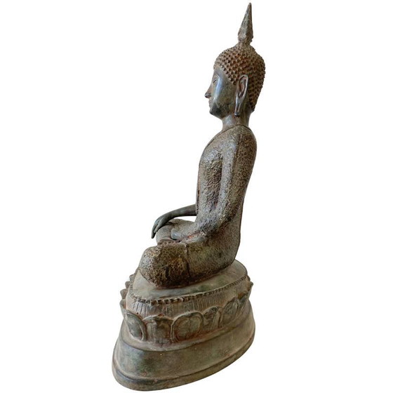 Estatua antigua de Buda tailandés en bronce – estilo Ayutthaya, siglos XVIII–XIX lote 173 – Esculturas (photo 3 of 10)
