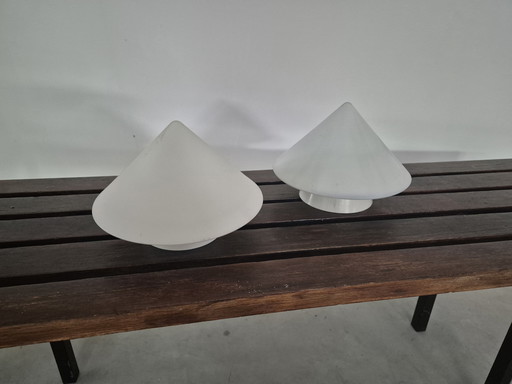 2 vintage kegelvoeminge plafonierres