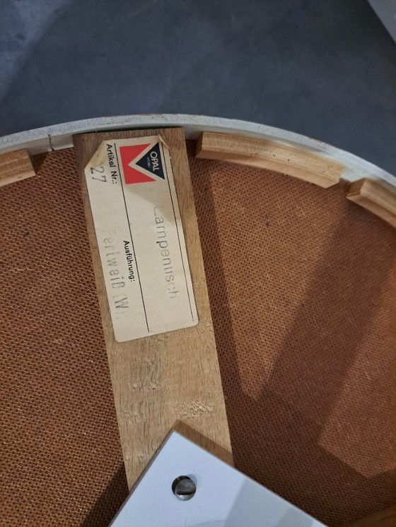 Image 1 of Table Opal Möbel au design futuriste avec plateau en verre fumé