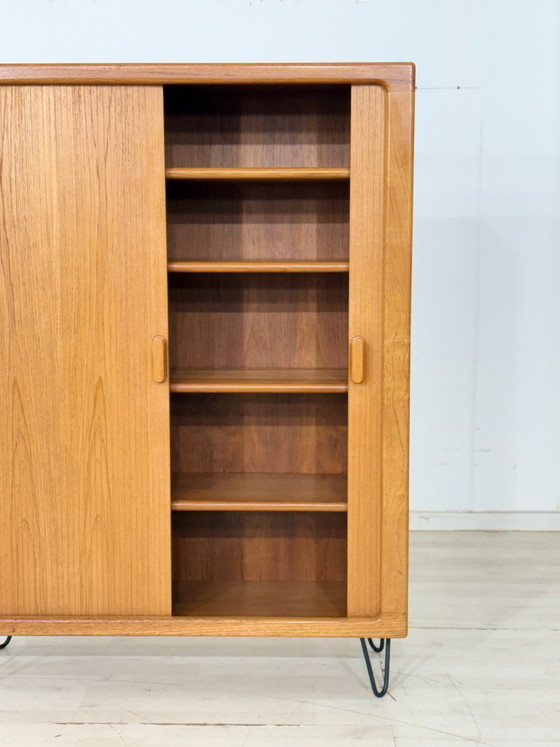 Image 1 of Drylund teakhouten kast / Linnenkast met lamellendeur / Vintage dressoir