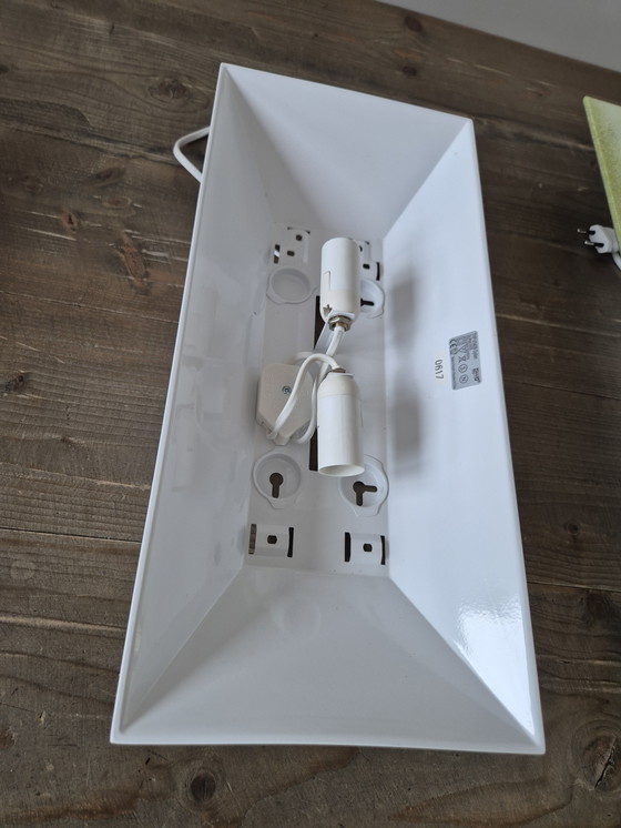 Image 1 of La lampada Ikea di Julia Treutiger.