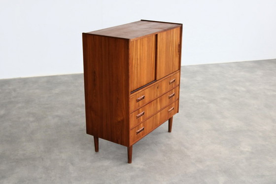 Image 1 of Vintage teak Deense kast