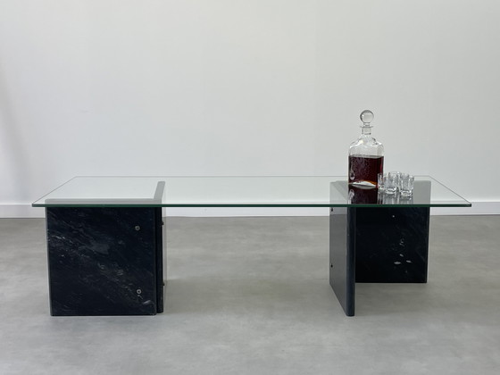 Image 1 of Tavolino da caffè scultoreo in marmo italiano (anni '70)