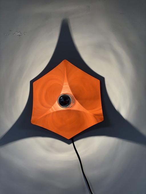 Lámpara de pared o techo de la era espacial naranja – Hofmeister, década de 1970 – Futurista de mediados de siglo
