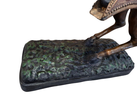 Image 1 of Sculpture en bronze : Chevalier oriental à cheval