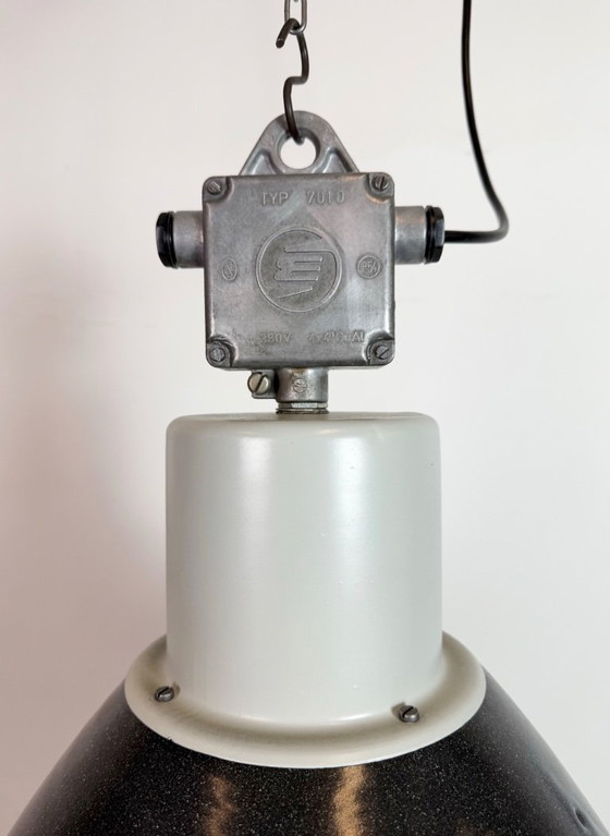 Image 1 of Große industrielle Emaille-Fabrik-Hängeleuchte von Elektrosvit, 1960er Jahre