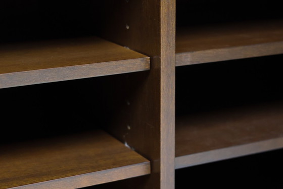 Image 1 of Florence Knoll Sideboard aus Walnussholz, Mid-Century Modern, Aufbewahrungsmöbel für Vorstandssitzungsräume