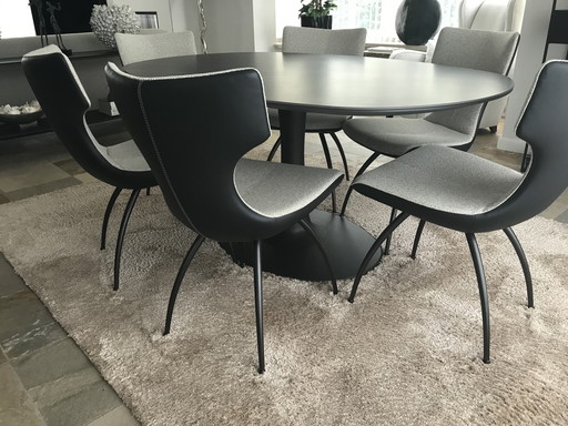 Leolux Dining Corner, Table + 6 Chairs