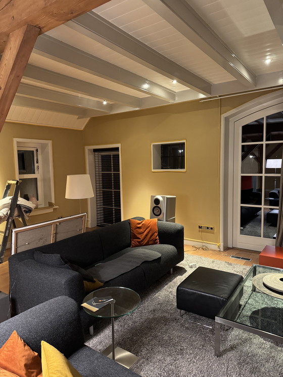 Image 1 of Sofá Cassina recién tapizado (antracita/lana Kvadrat)