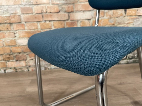 Image 1 of Ahrend Buisframe Sledestoel blauw