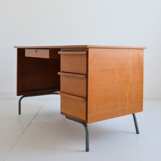 Image 1 of Bureau de Maître d’école ou d’administration 1950s