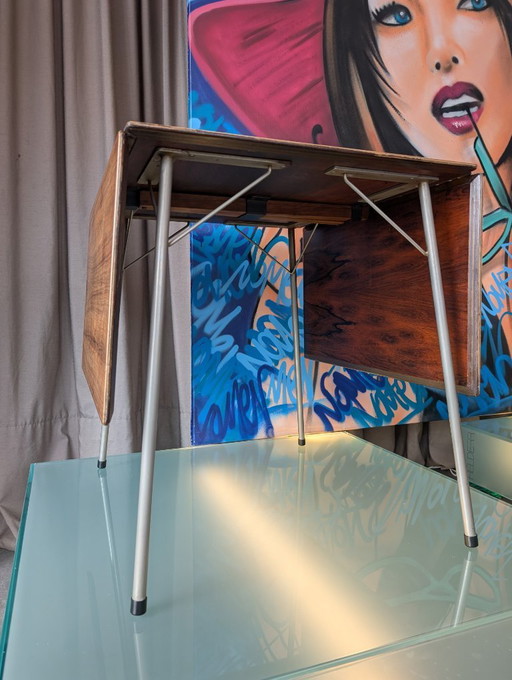 Arne Jacobsen 'Drop Leaf' 3601 table | Fritz Hansen